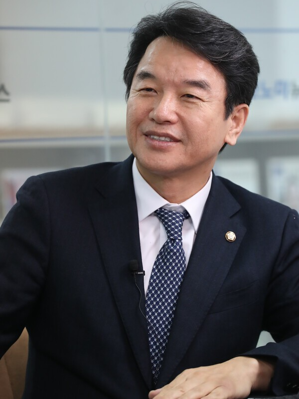 국토위원회 소속 문진석 더불어민주당(천안시갑) 문진석 의원. [사진=문진석 의원실]