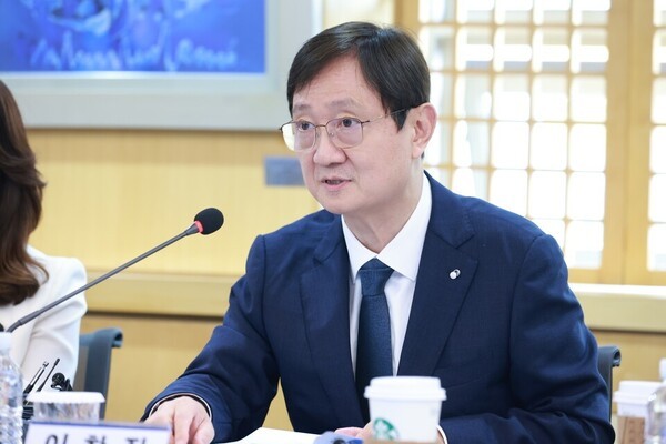 14일 서울 서대문구 한국공인회계사회 회관에서 열린 금융감독원장-회계법인 CEO 간담회에서 이찬진 금융감독원장이 발언하고 있다. [사진=금융감독원]