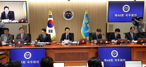 이재명 대통령이 4일 용산 대통령실에서 열린 국무회의에서 발언하고 있다. [사진=연합뉴스]