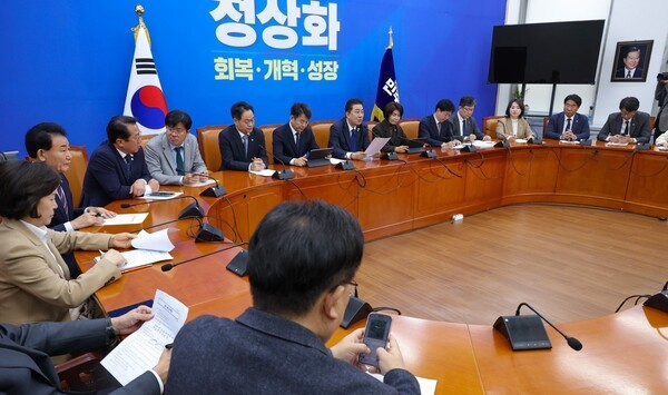 25일 서울 여의도 국회에서 원내대책회의가 열리고 있다. [사진=연합뉴스]