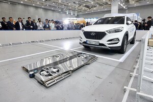 주차로봇 제도화 '초읽기'... 국토부 규제 풀리면 10조 시장 열린다 - 뉴스 썸네일 이미지