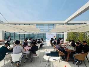 타이어 너머 하이테크로...한국앤컴퍼니, '조직 DNA'부터 통째로 바꾼다 - 뉴스 썸네일 이미지